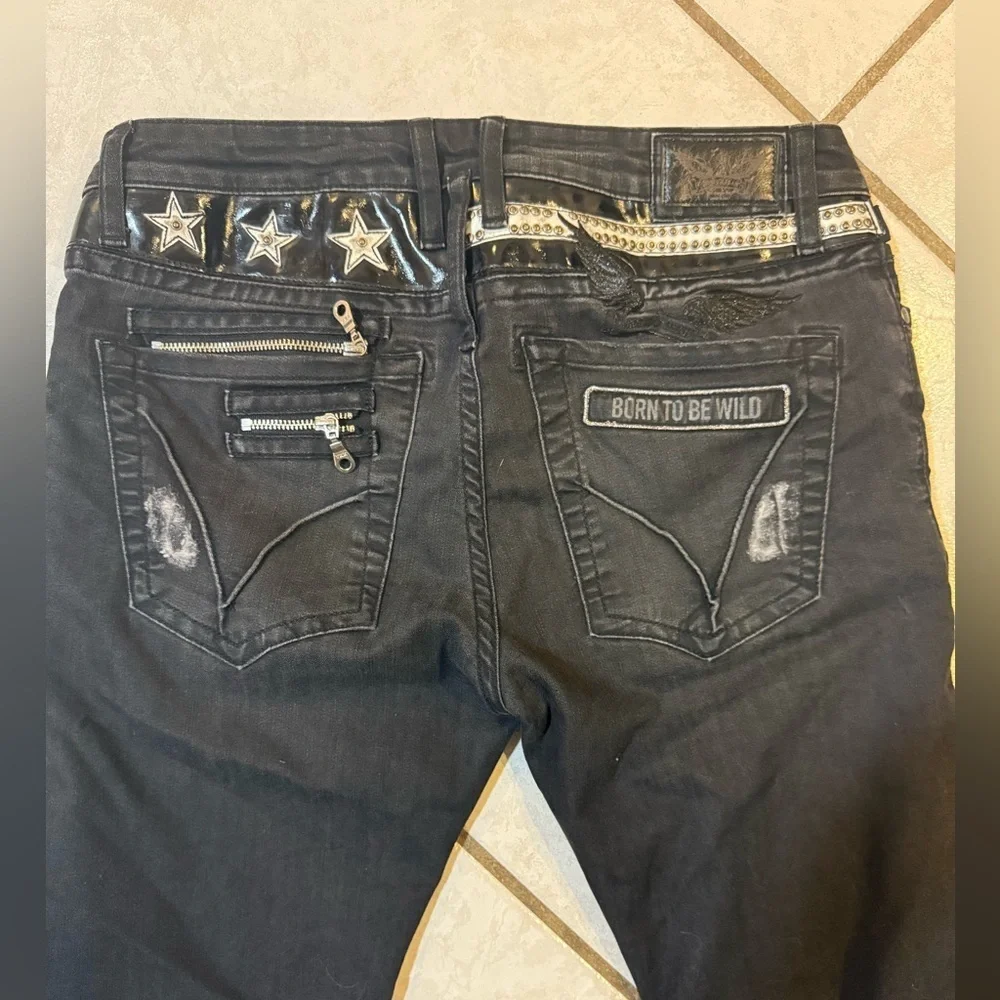 Black distressed Robins jeans sz 33 skinny